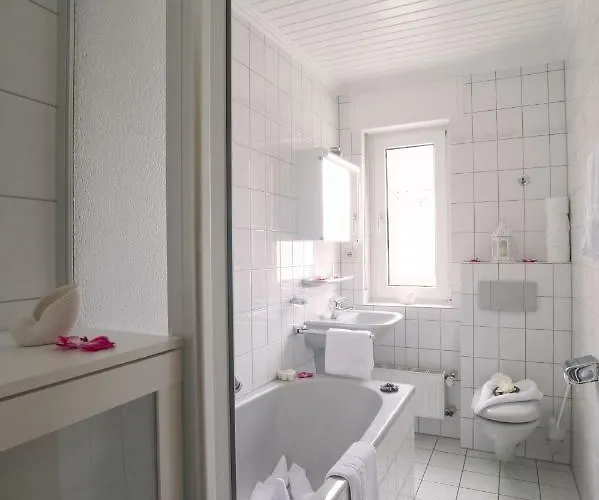 Gaestehaus Edith, 4-sterne Fuer 2 Personen Trittenheim